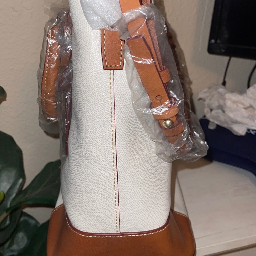 Brand new Dooney and Bourke bag